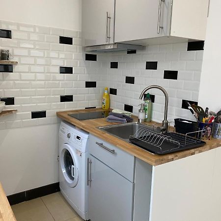 Large And Unique Souplex 60Sqm, Well Located Apartment Paris Bagian luar foto