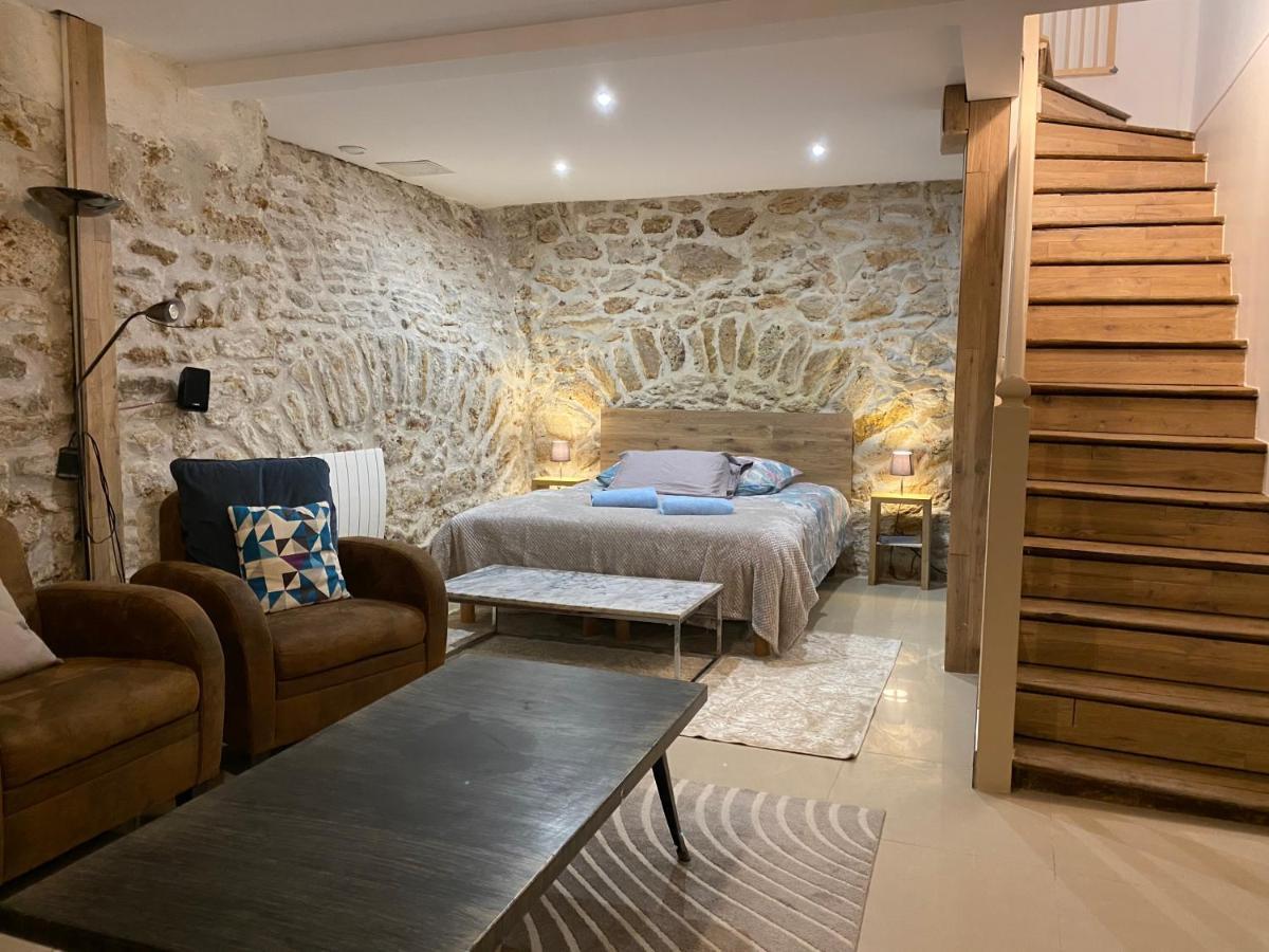 Large And Unique Souplex 60Sqm, Well Located Apartment Paris Bagian luar foto