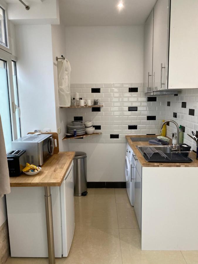 Large And Unique Souplex 60Sqm, Well Located Apartment Paris Bagian luar foto